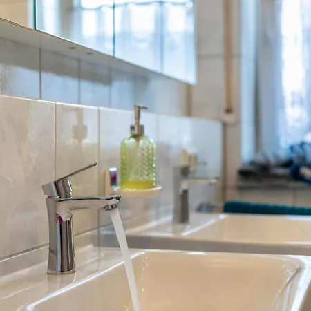 Arnold Laubbach Daire