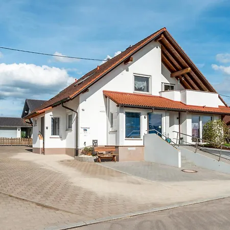 Arnold Laubbach Apartamento *