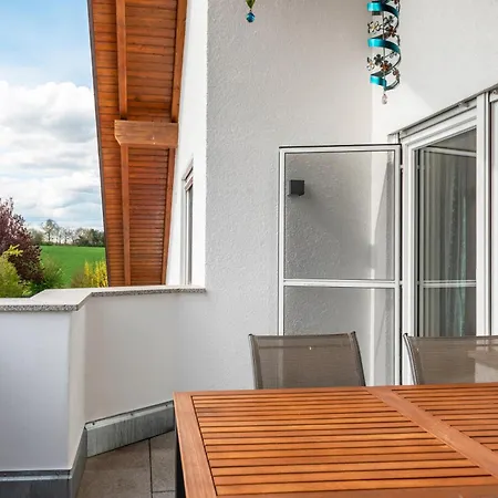 Daire Arnold Laubbach