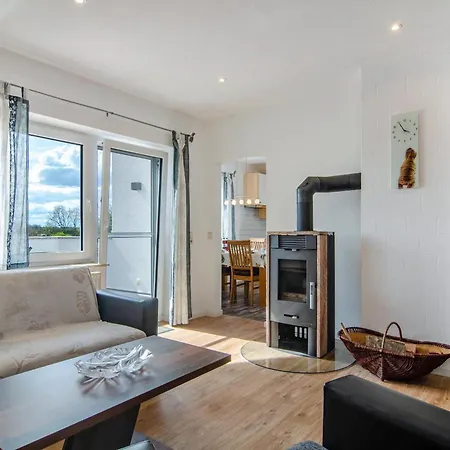 Arnold Laubbach Daire Ostrach