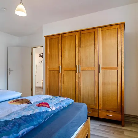 Arnold Laubbach * Ostrach